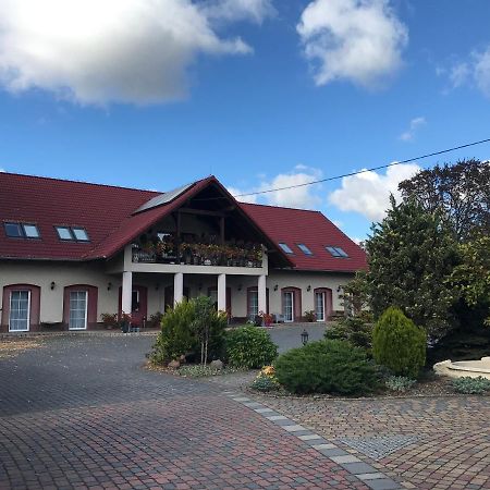 Arkadia Gosciniec-Klima,Parking,Ogrod Otel Opole Dış mekan fotoğraf
