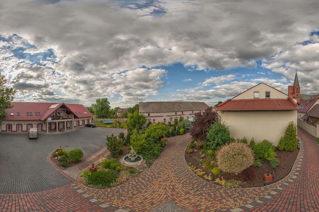 Arkadia Gosciniec-Klima,Parking,Ogrod Otel Opole Dış mekan fotoğraf