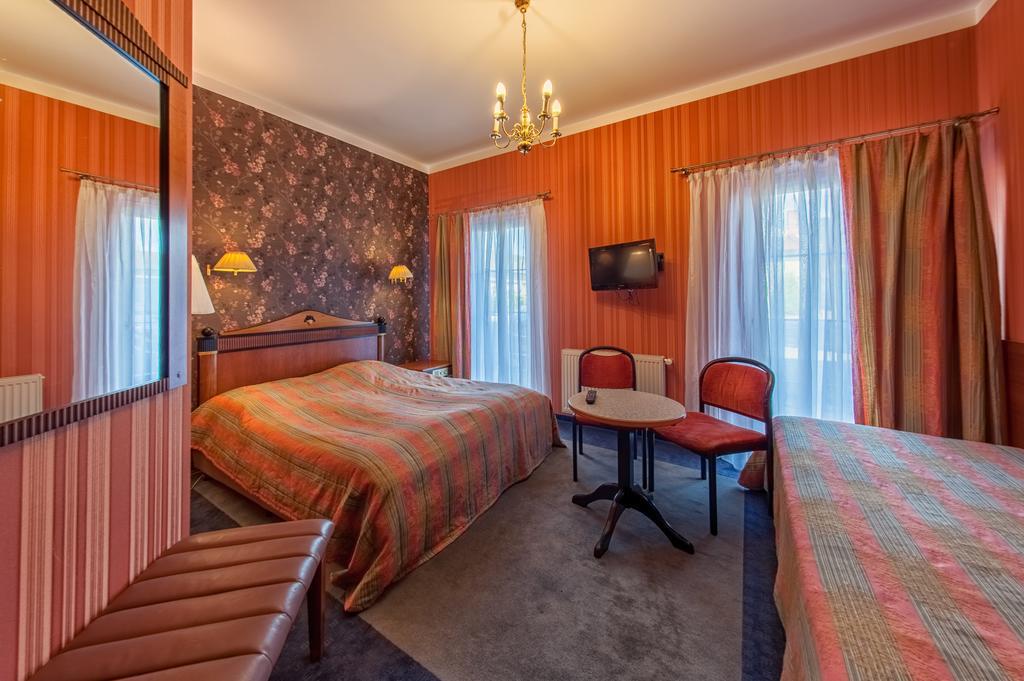 Arkadia Gosciniec-Klima,Parking,Ogrod Otel Opole Oda fotoğraf