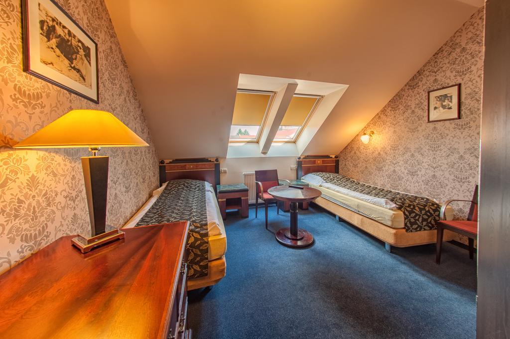 Arkadia Gosciniec-Klima,Parking,Ogrod Otel Opole Dış mekan fotoğraf