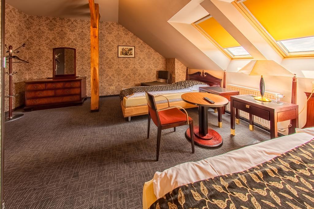 Arkadia Gosciniec-Klima,Parking,Ogrod Otel Opole Dış mekan fotoğraf